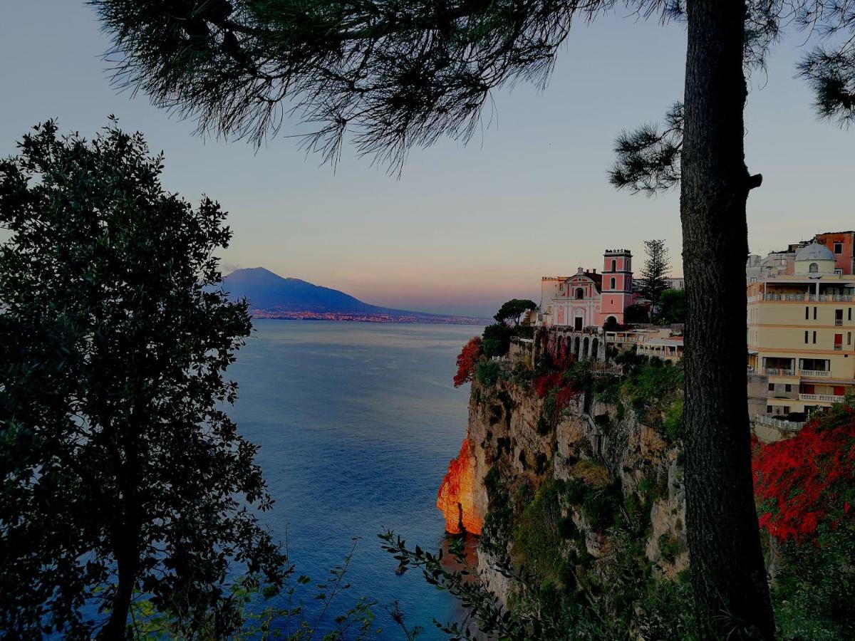 Quintessenza - Sorrento Coast Rentroom Vico Equense Exterior photo